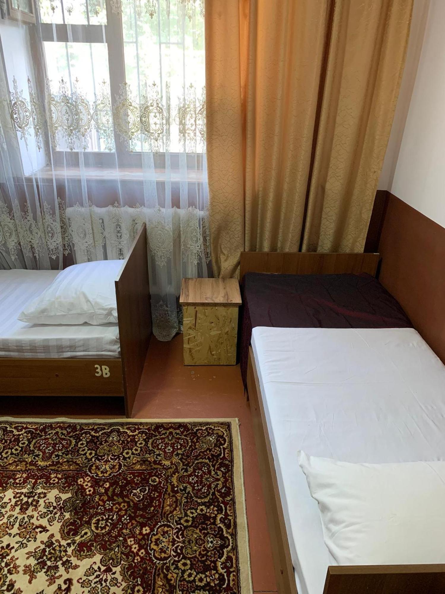 Bozui Hostel Bishkek Exterior photo